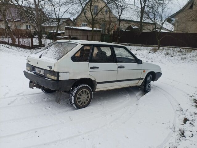 Білий ВАЗ 2109, об'ємом двигуна 0 л та пробігом 300 тис. км за 750 $, фото 2 на Automoto.ua