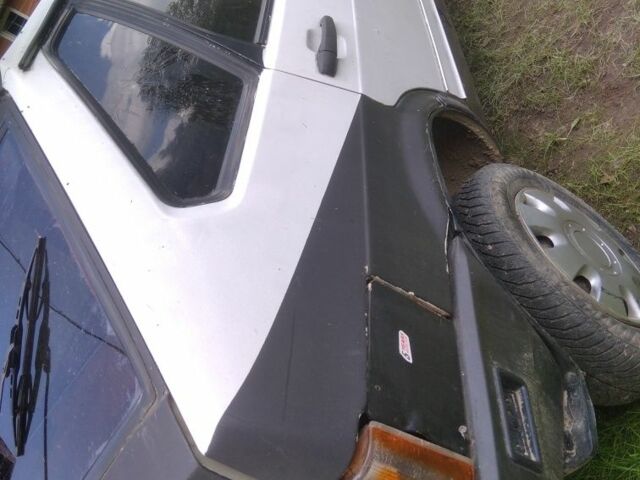 Белый ВАЗ 2109, объемом двигателя 1 л и пробегом 350 тыс. км за 300 $, фото 4 на Automoto.ua