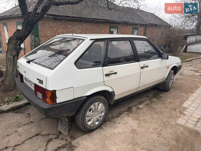 Белый ВАЗ 2109, объемом двигателя 1.5 л и пробегом 73 тыс. км за 1600 $, фото 2 на Automoto.ua