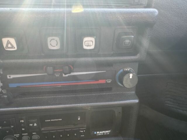 ВАЗ 2109 1992 в Кривом Роге на Automoto.ua Белый ВАЗ 2109, объемом двигателя 1.5 л и пробегом 167 тыс. км за 1700 $, фото 3 на Automoto.ua