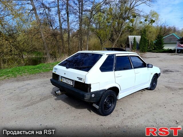 Белый ВАЗ 2109, объемом двигателя 1.5 л и пробегом 168 тыс. км за 899 $, фото 4 на Automoto.ua