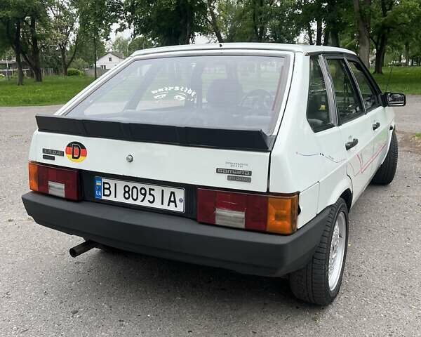 Белый ВАЗ 2109, объемом двигателя 1.3 л и пробегом 160 тыс. км за 1900 $, фото 5 на Automoto.ua