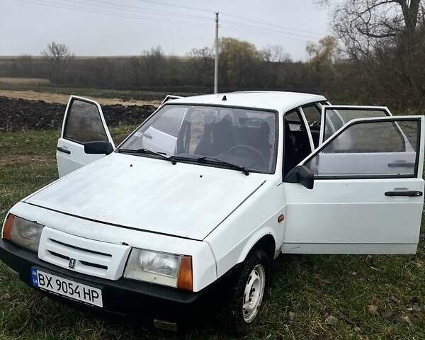 Белый ВАЗ 2109, объемом двигателя 1.1 л и пробегом 45 тыс. км за 850 $, фото 6 на Automoto.ua