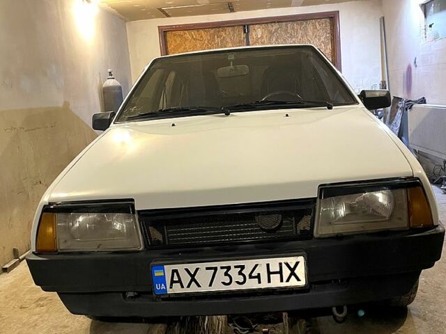 Белый ВАЗ 2109, объемом двигателя 1.6 л и пробегом 30 тыс. км за 1400 $, фото 3 на Automoto.ua