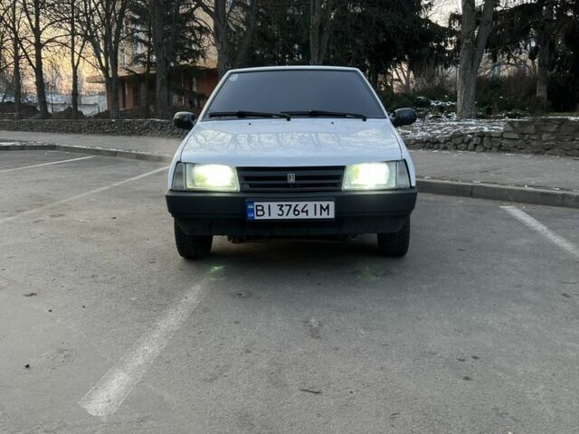 Белый ВАЗ 2109, объемом двигателя 1.5 л и пробегом 300 тыс. км за 1350 $, фото 4 на Automoto.ua