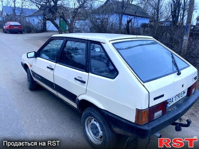 Белый ВАЗ 2109, объемом двигателя 1.5 л и пробегом 0 тыс. км за 800 $, фото 1 на Automoto.ua