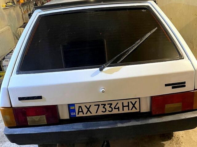 Белый ВАЗ 2109, объемом двигателя 1.6 л и пробегом 30 тыс. км за 1400 $, фото 1 на Automoto.ua