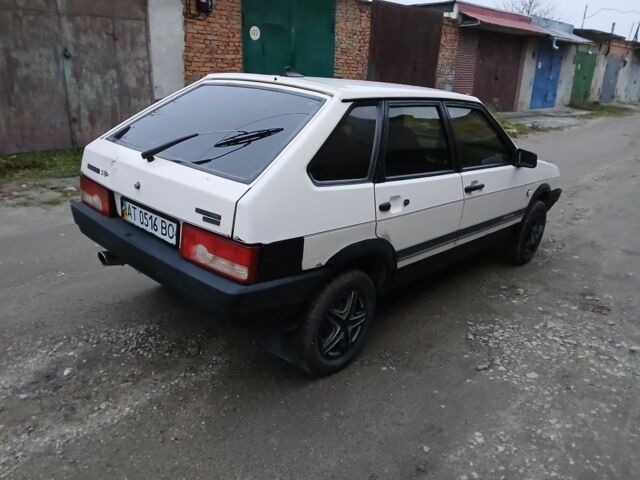 Білий ВАЗ 2109, об'ємом двигуна 1.5 л та пробігом 57 тис. км за 619 $, фото 1 на Automoto.ua