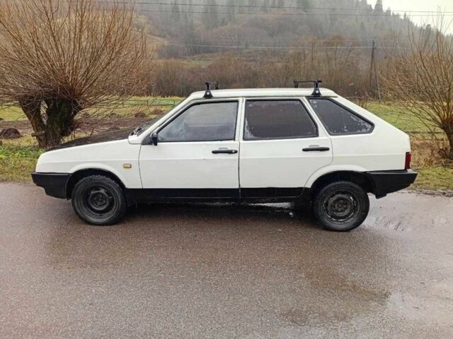 Белый ВАЗ 2109, объемом двигателя 1.5 л и пробегом 200 тыс. км за 450 $, фото 1 на Automoto.ua