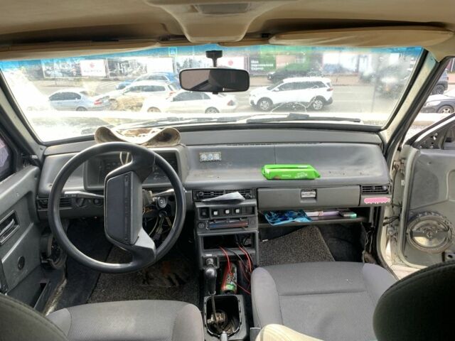 Белый ВАЗ 2109, объемом двигателя 1.3 л и пробегом 120 тыс. км за 750 $, фото 5 на Automoto.ua