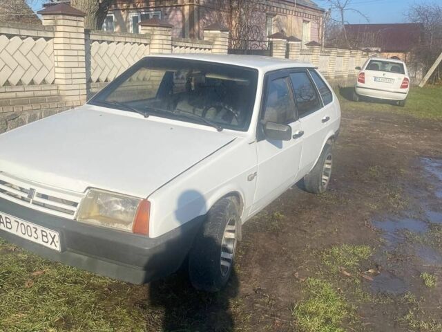 Белый ВАЗ 2109, объемом двигателя 1.5 л и пробегом 1000 тыс. км за 1500 $, фото 1 на Automoto.ua