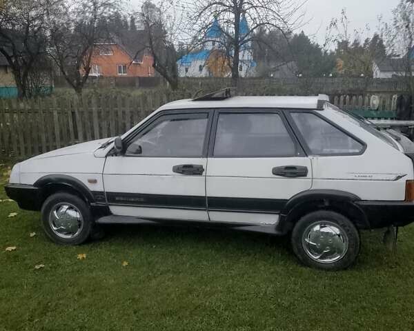 Белый ВАЗ 2109, объемом двигателя 1.29 л и пробегом 332 тыс. км за 790 $, фото 8 на Automoto.ua