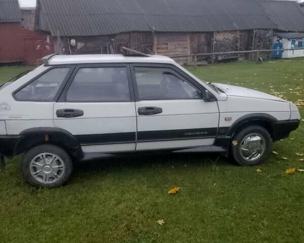 Белый ВАЗ 2109, объемом двигателя 1.29 л и пробегом 332 тыс. км за 790 $, фото 9 на Automoto.ua