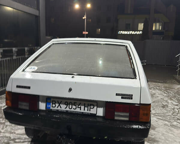 Белый ВАЗ 2109, объемом двигателя 1.1 л и пробегом 180 тыс. км за 950 $, фото 5 на Automoto.ua