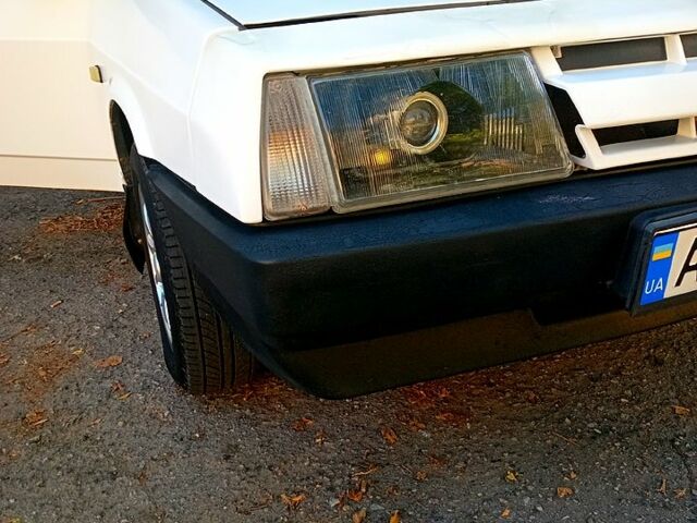 Белый ВАЗ 2109, объемом двигателя 1.1 л и пробегом 140 тыс. км за 1300 $, фото 2 на Automoto.ua