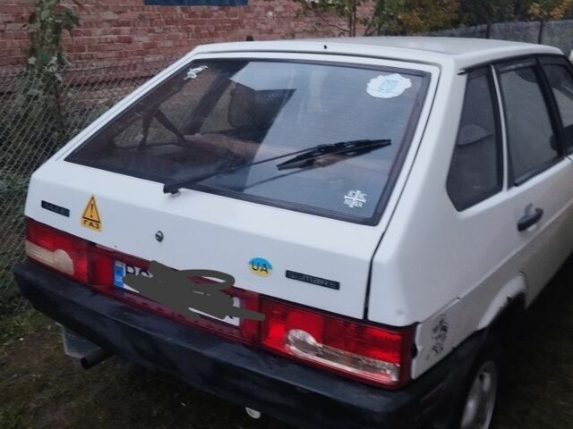 ВАЗ 2109 1992 у Львові на Automoto.ua Білий ВАЗ 2109, об'ємом двигуна 1.5 л та пробігом 50 тис. км за 834 $, фото 1 на Automoto.ua