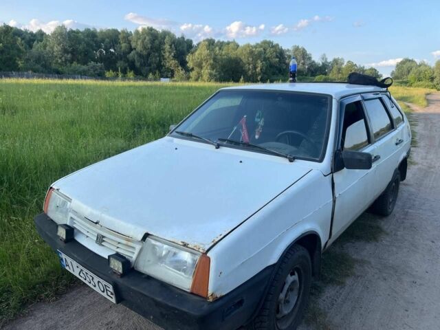 Белый ВАЗ 2109, объемом двигателя 1.5 л и пробегом 2 тыс. км за 602 $, фото 5 на Automoto.ua