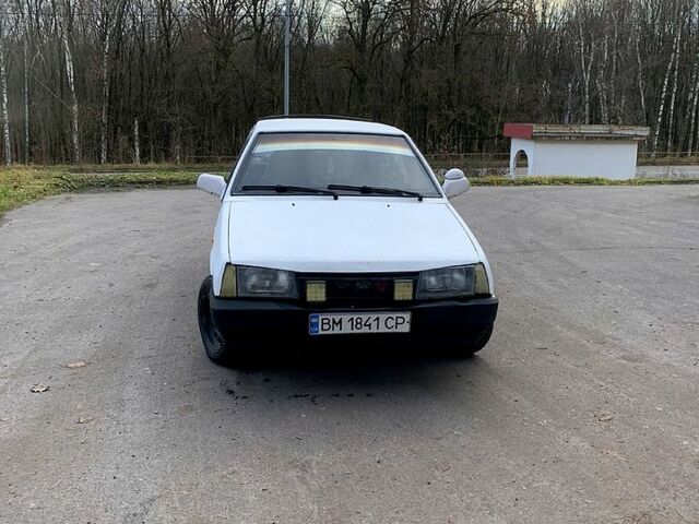 Белый ВАЗ 2109, объемом двигателя 1.3 л и пробегом 200 тыс. км за 1200 $, фото 1 на Automoto.ua