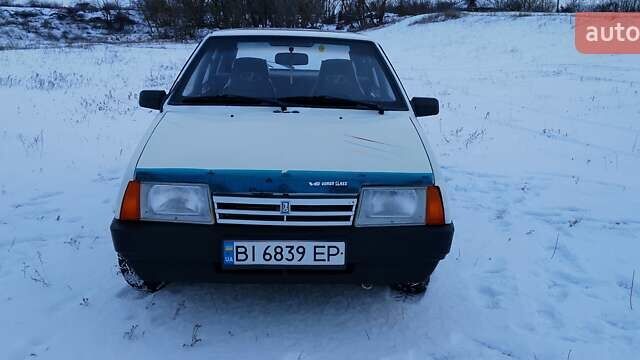 Белый ВАЗ 2109, объемом двигателя 1.5 л и пробегом 160 тыс. км за 1100 $, фото 1 на Automoto.ua