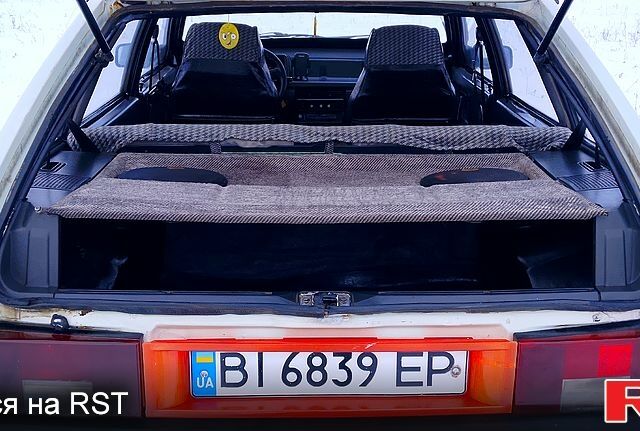 Белый ВАЗ 2109, объемом двигателя 1.5 л и пробегом 160 тыс. км за 1100 $, фото 9 на Automoto.ua