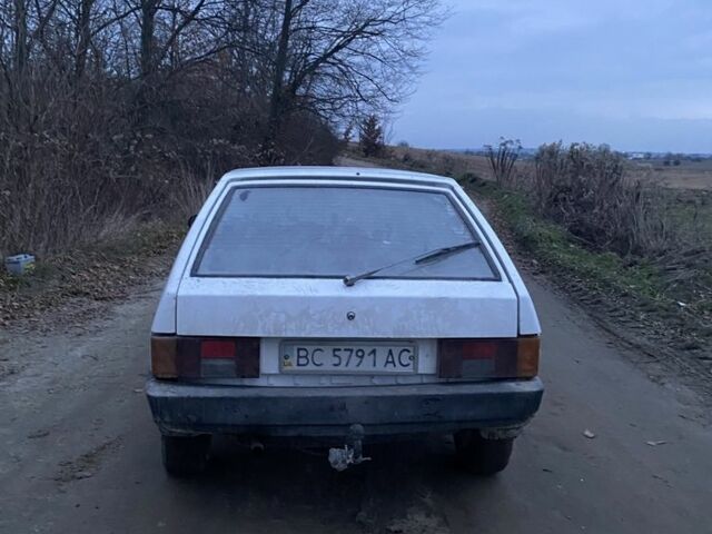 Білий ВАЗ 2109, об'ємом двигуна 1.5 л та пробігом 65 тис. км за 400 $, фото 3 на Automoto.ua