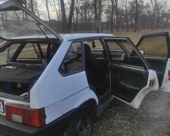 Белый ВАЗ 2109, объемом двигателя 1.3 л и пробегом 365 тыс. км за 1167 $, фото 5 на Automoto.ua