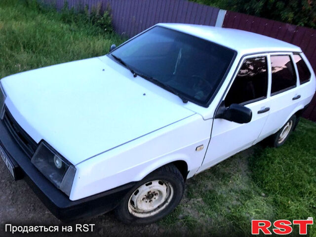 Белый ВАЗ 2109, объемом двигателя 1.3 л и пробегом 300 тыс. км за 800 $, фото 10 на Automoto.ua