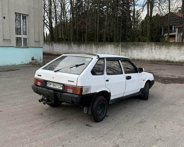 Белый ВАЗ 2109, объемом двигателя 1.3 л и пробегом 200 тыс. км за 1200 $, фото 4 на Automoto.ua