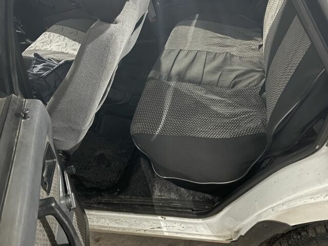 Белый ВАЗ 2109, объемом двигателя 1.3 л и пробегом 265 тыс. км за 998 $, фото 2 на Automoto.ua