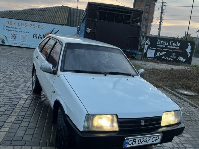 Білий ВАЗ 2109, об'ємом двигуна 1.3 л та пробігом 178 тис. км за 954 $, фото 3 на Automoto.ua