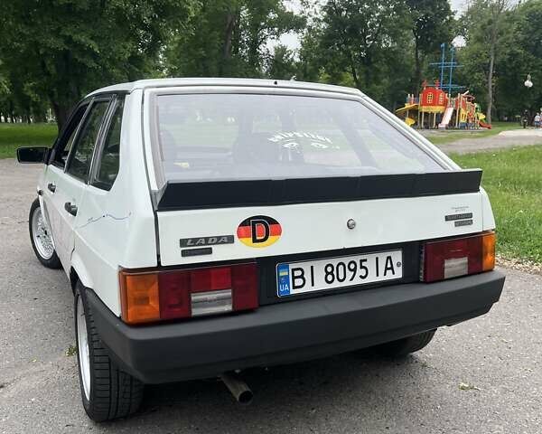 Белый ВАЗ 2109, объемом двигателя 1.3 л и пробегом 160 тыс. км за 1900 $, фото 4 на Automoto.ua