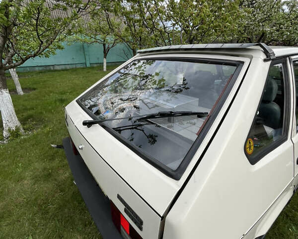 Белый ВАЗ 2109, объемом двигателя 1.5 л и пробегом 160 тыс. км за 1900 $, фото 4 на Automoto.ua
