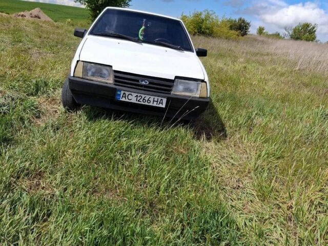 Белый ВАЗ 2109, объемом двигателя 1.5 л и пробегом 100 тыс. км за 336 $, фото 1 на Automoto.ua