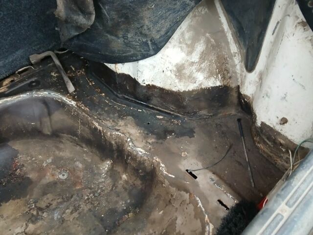 Білий ВАЗ 2109, об'ємом двигуна 1.5 л та пробігом 57 тис. км за 619 $, фото 6 на Automoto.ua