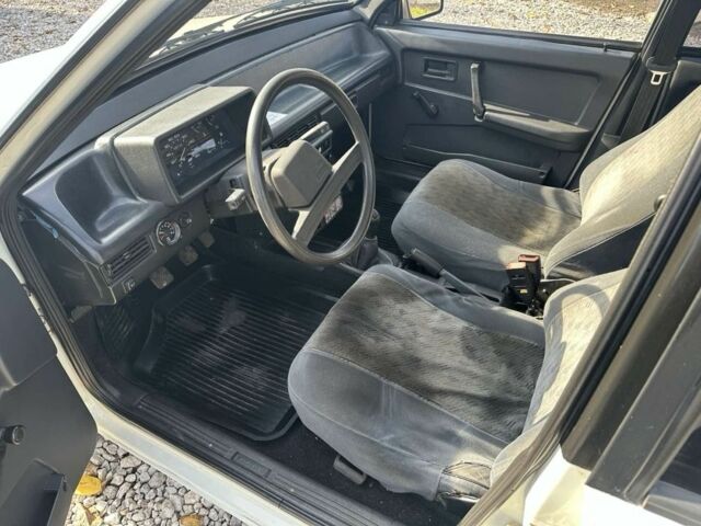 ВАЗ 2109 1992 в Кривом Роге на Automoto.ua Белый ВАЗ 2109, объемом двигателя 1.5 л и пробегом 167 тыс. км за 1700 $, фото 2 на Automoto.ua