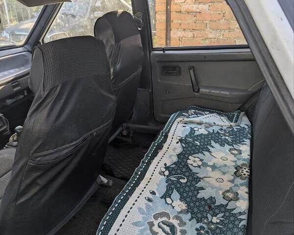 ВАЗ 2109 1992 в Хмельницком на Automoto.ua Белый ВАЗ 2109, объемом двигателя 1.29 л и пробегом 50 тыс. км за 700 $, фото 1 на Automoto.ua