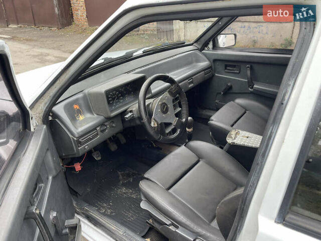 Белый ВАЗ 2109, объемом двигателя 1.5 л и пробегом 200 тыс. км за 650 $, фото 7 на Automoto.ua