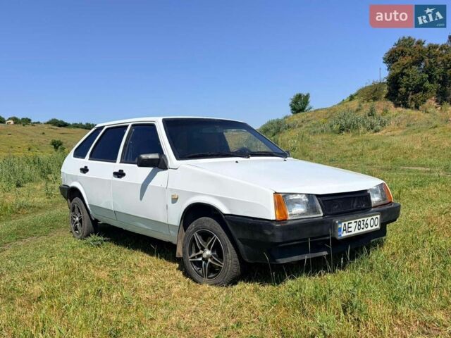 Белый ВАЗ 2109, объемом двигателя 1.29 л и пробегом 300 тыс. км за 900 $, фото 5 на Automoto.ua