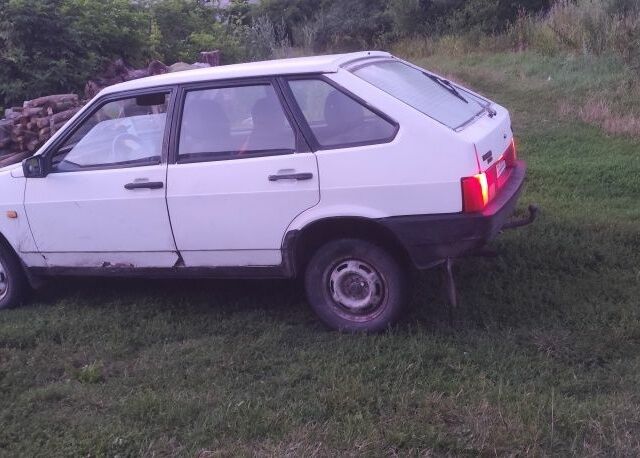 Белый ВАЗ 2109, объемом двигателя 1.3 л и пробегом 266 тыс. км за 853 $, фото 3 на Automoto.ua