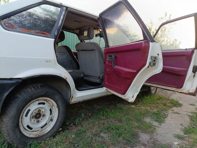 Белый ВАЗ 2109, объемом двигателя 1.3 л и пробегом 57 тыс. км за 450 $, фото 5 на Automoto.ua