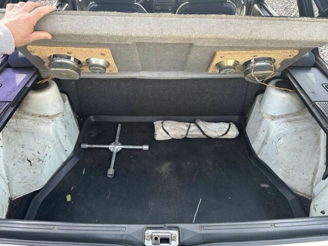 ВАЗ 2109 1992 в Кривом Роге на Automoto.ua Белый ВАЗ 2109, объемом двигателя 1.5 л и пробегом 167 тыс. км за 1700 $, фото 6 на Automoto.ua