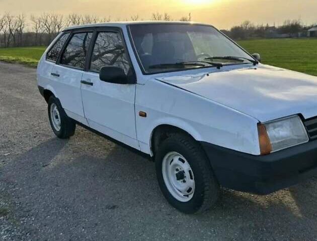Белый ВАЗ 2109, объемом двигателя 1.29 л и пробегом 333 тыс. км за 800 $, фото 4 на Automoto.ua