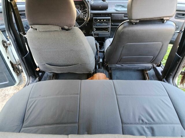 Белый ВАЗ 2109, объемом двигателя 1.3 л и пробегом 1000 тыс. км за 750 $, фото 2 на Automoto.ua