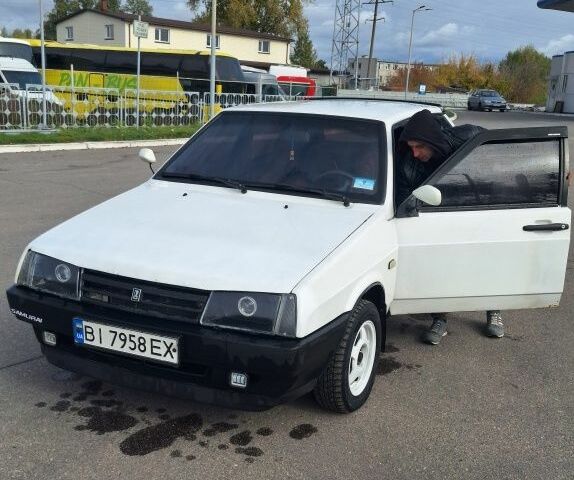 ВАЗ 2109 1992 у Кременчуге на Automoto.ua Білий ВАЗ 2109, об'ємом двигуна 1.5 л та пробігом 20 тис. км за 1400 $, фото 10 на Automoto.ua