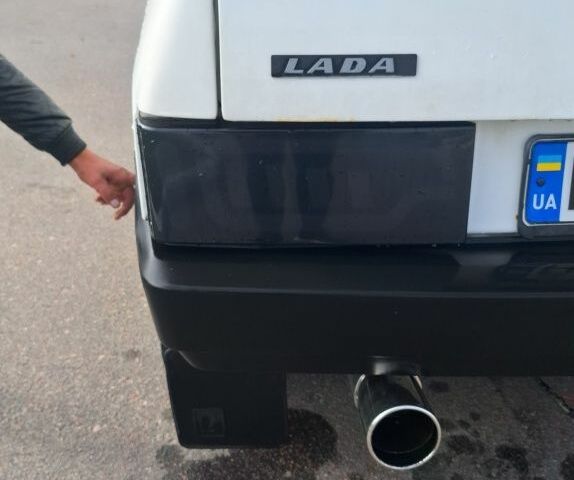 ВАЗ 2109 1992 у Кременчуге на Automoto.ua Білий ВАЗ 2109, об'ємом двигуна 1.5 л та пробігом 20 тис. км за 1400 $, фото 5 на Automoto.ua