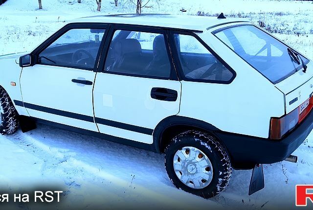 Белый ВАЗ 2109, объемом двигателя 1.5 л и пробегом 160 тыс. км за 1100 $, фото 6 на Automoto.ua