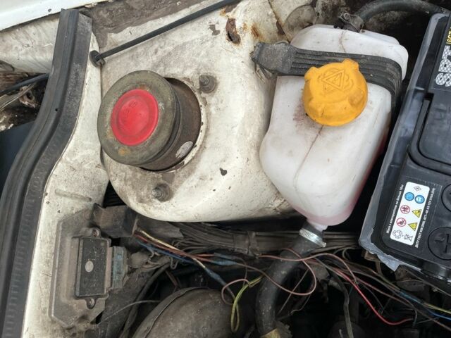 Білий ВАЗ 2109, об'ємом двигуна 1.3 л та пробігом 178 тис. км за 954 $, фото 14 на Automoto.ua