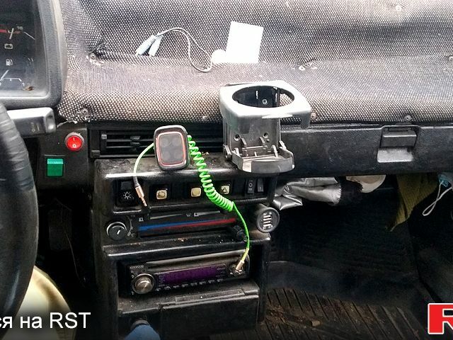 Белый ВАЗ 2109, объемом двигателя 1.3 л и пробегом 150 тыс. км за 1100 $, фото 5 на Automoto.ua