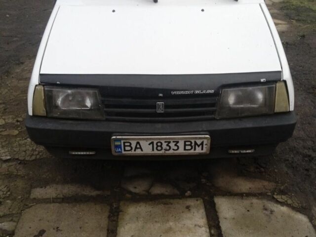 Белый ВАЗ 2109, объемом двигателя 1.3 л и пробегом 1 тыс. км за 1309 $, фото 4 на Automoto.ua