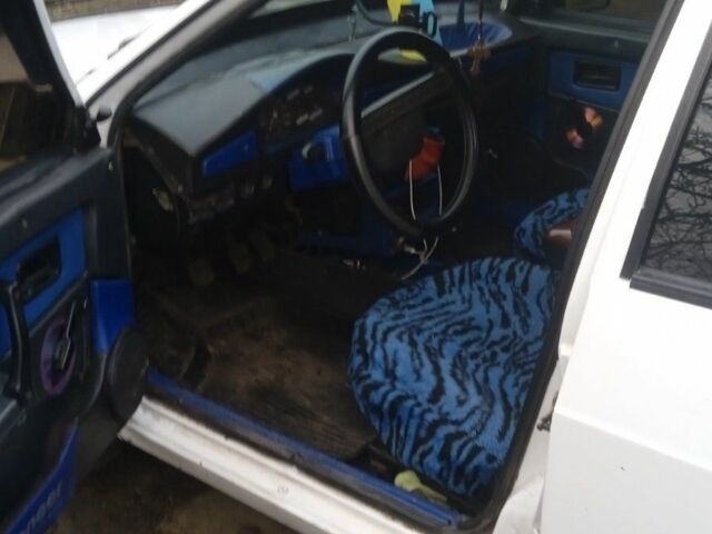 Белый ВАЗ 2109, объемом двигателя 1.3 л и пробегом 1 тыс. км за 1309 $, фото 3 на Automoto.ua